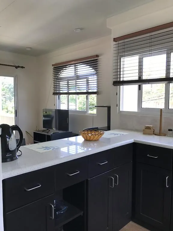 Flower Garden Self-Catering Apartments Victoria